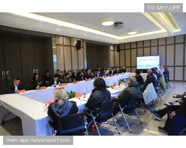 俱乐部举办商业洽谈会 拓展品牌合作渠道，参加俱乐部展览会